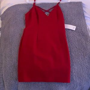 Tobi red body con Vneck dress